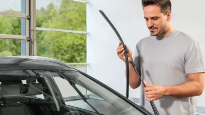 Nouveau balai Bosch Aerotwin doté d’une gomme ultra performante et de la fixation AeroClip