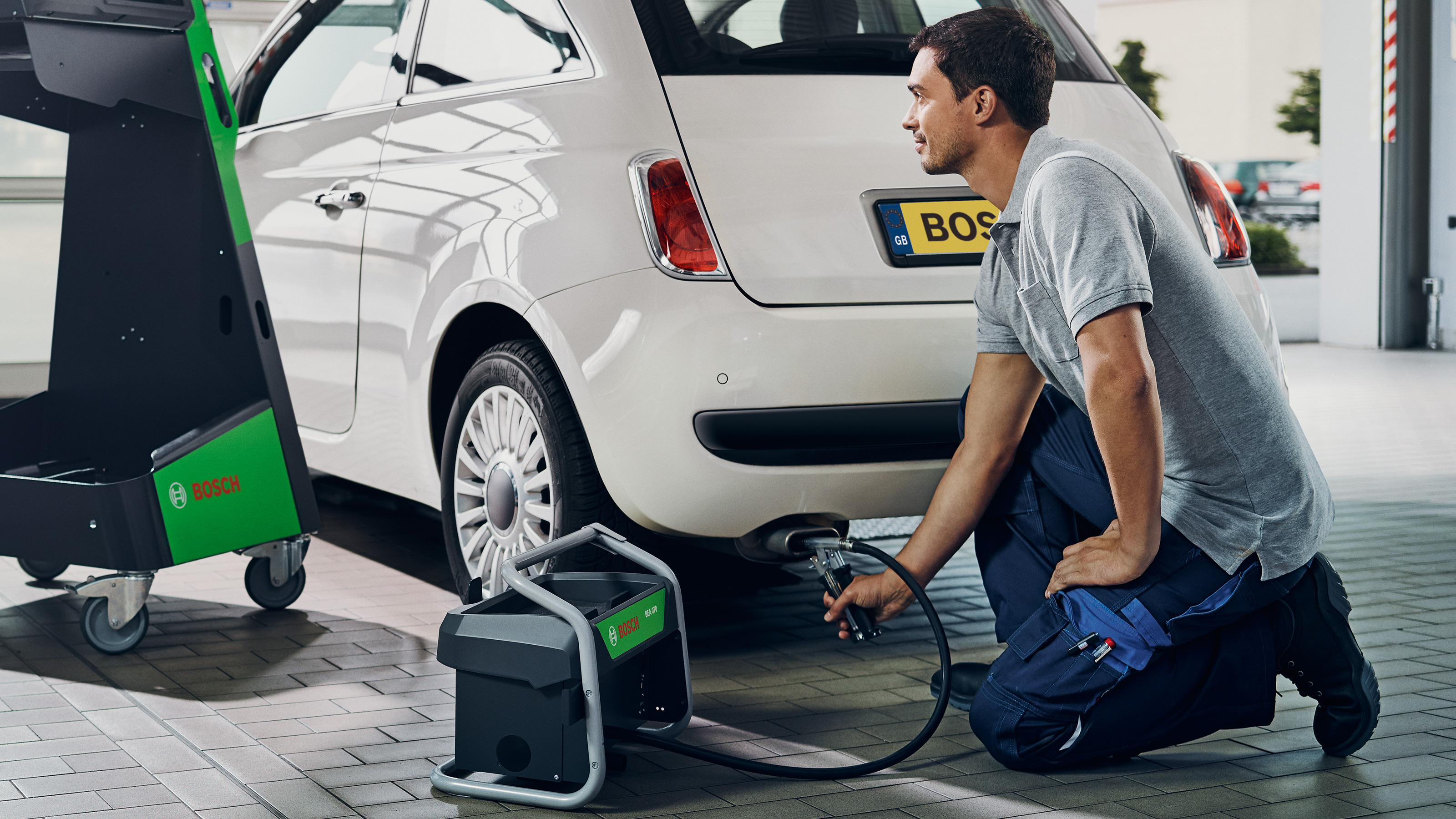 Automotive Emission Analyzer for Thorough Emission Analysis